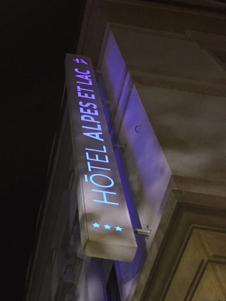 Signalétique Hôtel Alpes et Lac Neuchâtel
